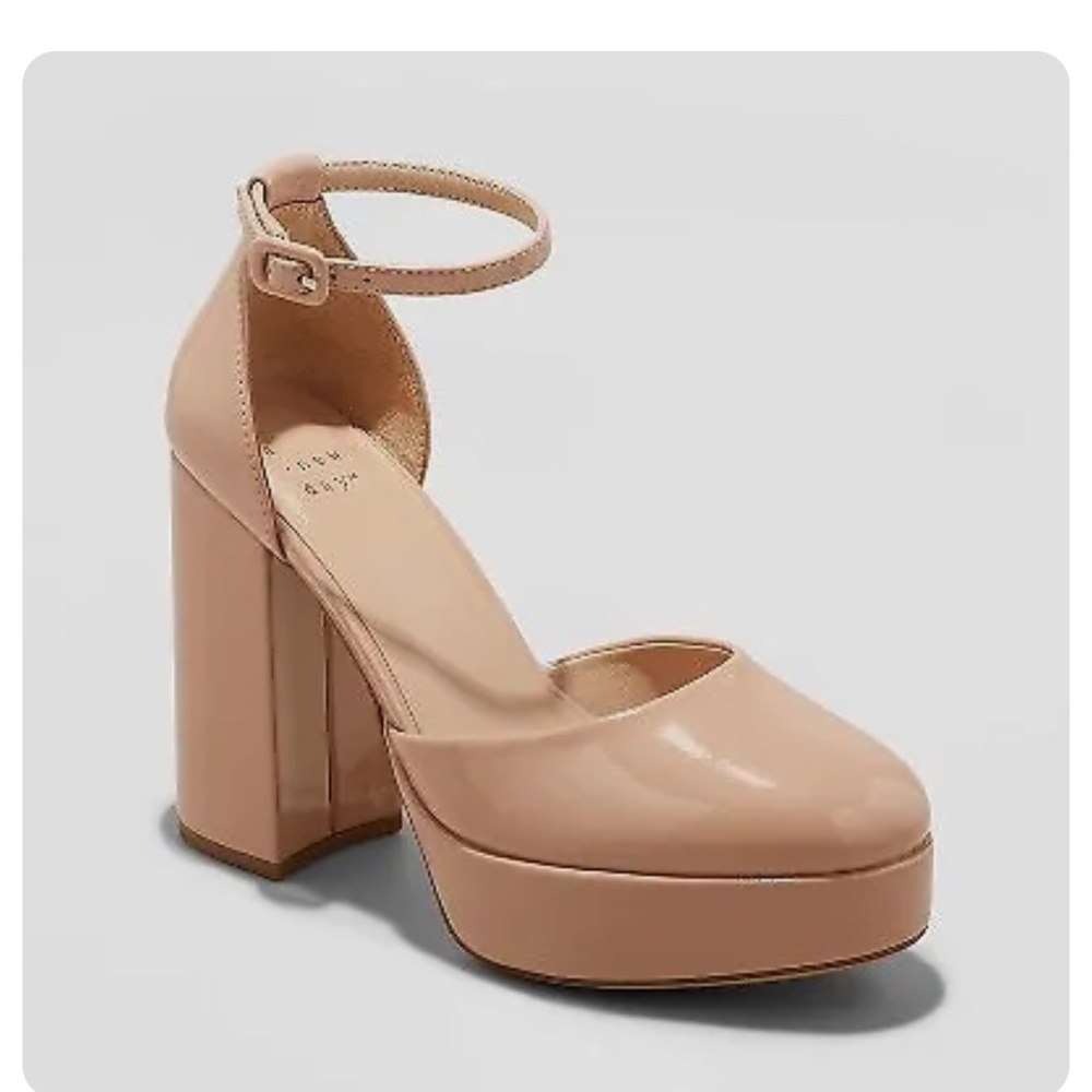 SOLD A New Day Target closed toe pumps, beige